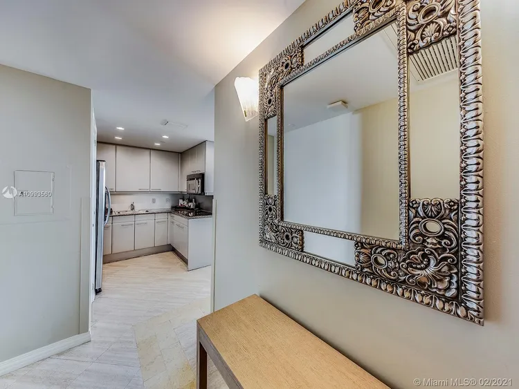 Bentley Beach Hilton #911 image #14