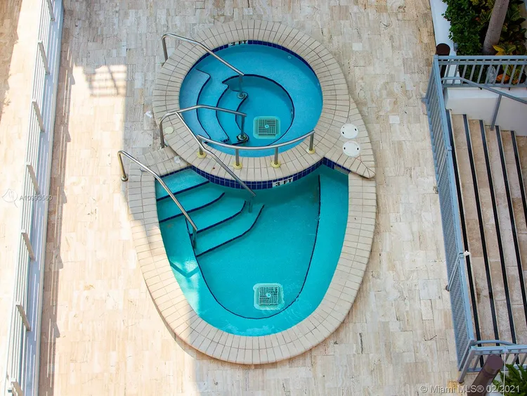 Bentley Beach Hilton #911 image #17