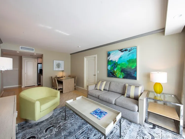 Bentley Beach Hilton #911 image #8