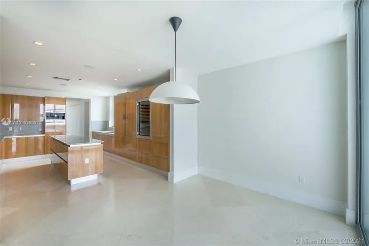 Grovenor House #2202 image #14