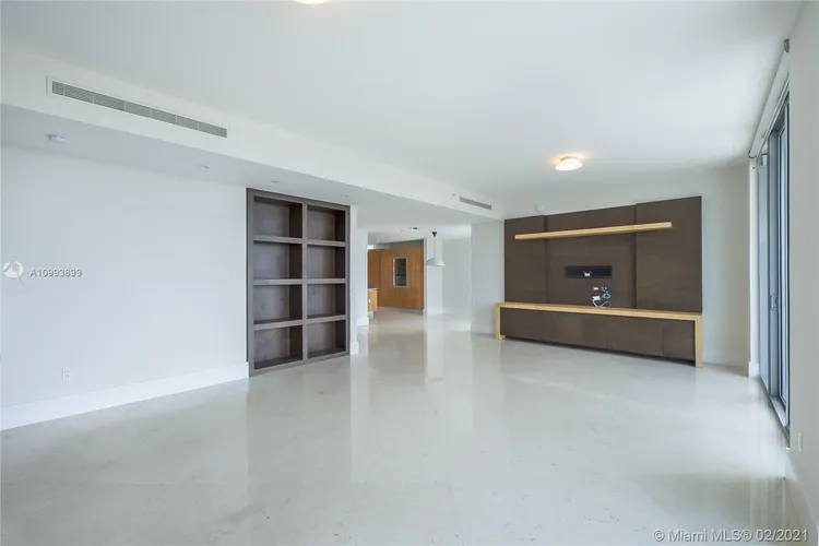 Grovenor House #2202 image #17