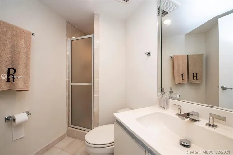 Brickell Key I #A721 image #16