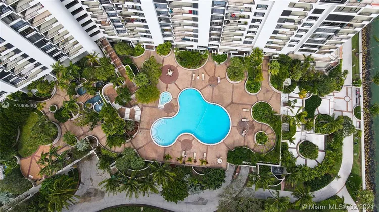 Brickell Key I #A721 image #30