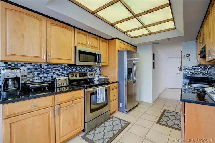 Brickell Key I #A721 image #7