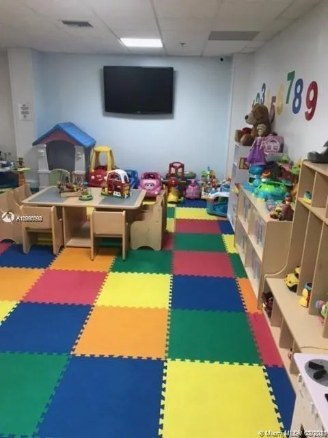 Brickell Key II #208 image #17