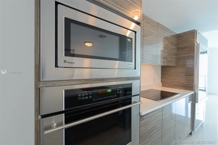 Icon Bay #2502 image #8