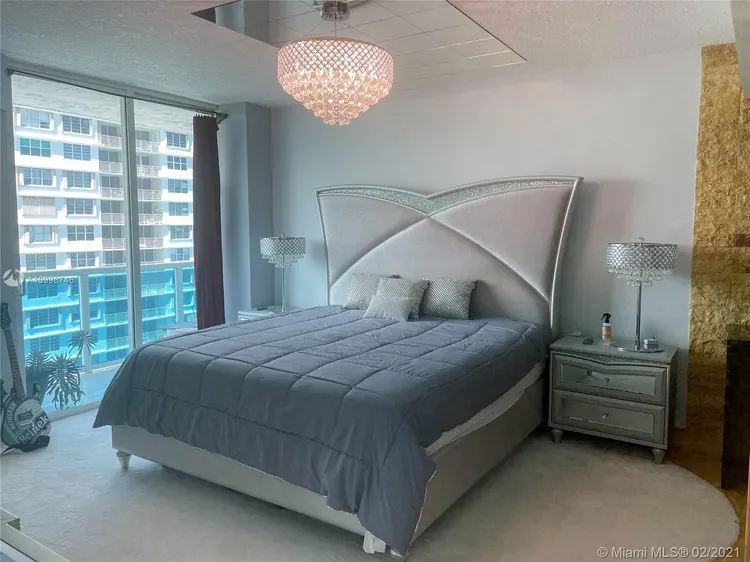 The Bridgewater #904 image #28