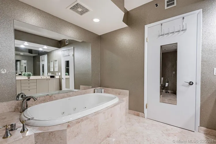 Ocean Club - Ocean Tower Two #302 image #13