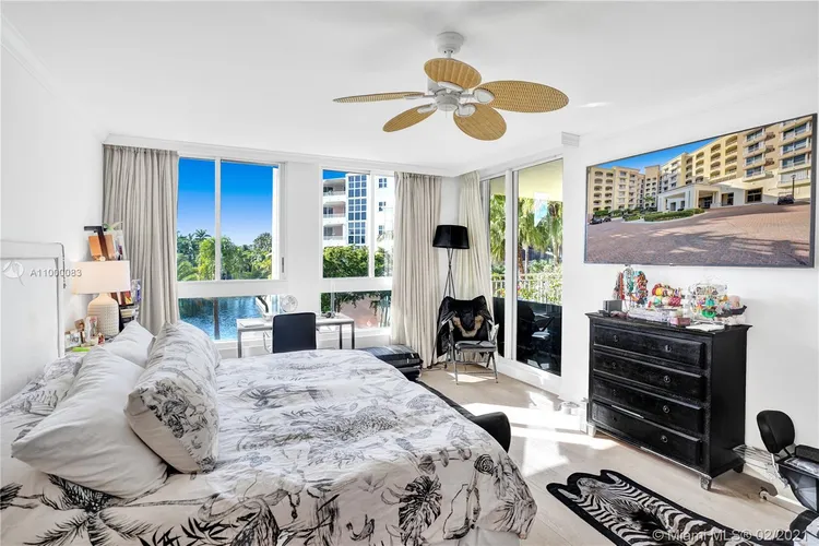 Ocean Club -  Lake Tower #210 image #15