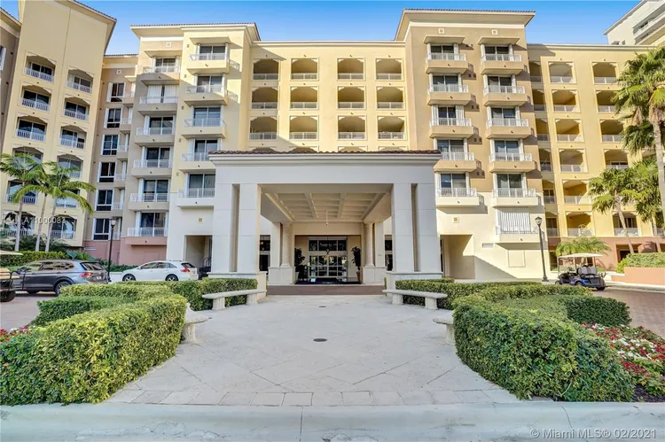 Ocean Club -  Lake Tower #210 image #37