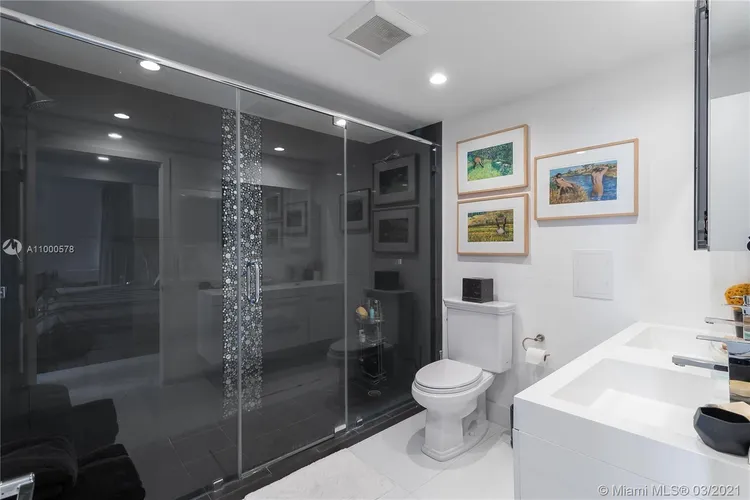 Roney Palace #1109 image #8