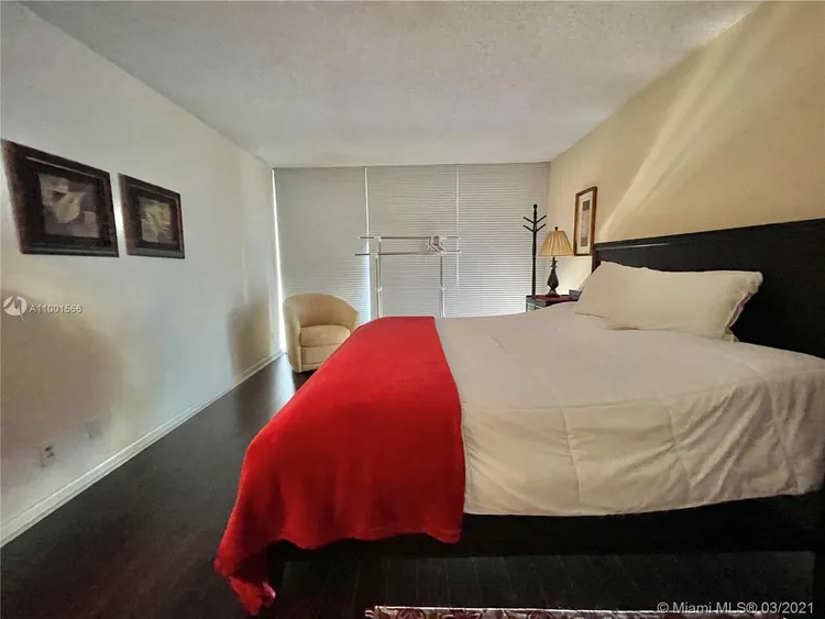 200 Leslie Condo #531 image #26