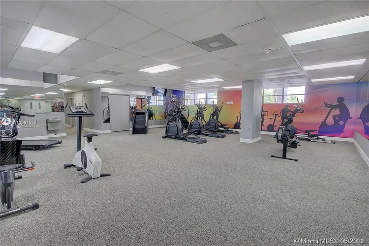 200 Leslie Condo #531 image #33