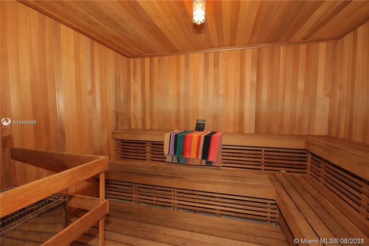 200 Leslie Condo #531 image #36