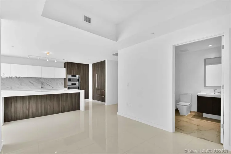 Paramount Miami Worldcenter #4012 image #10