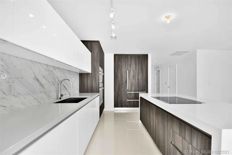 Paramount Miami Worldcenter #4012 image #13