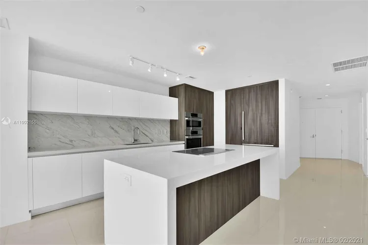 Paramount Miami Worldcenter #4012 image #14