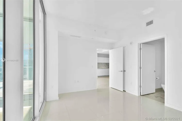 Paramount Miami Worldcenter #4012 image #18