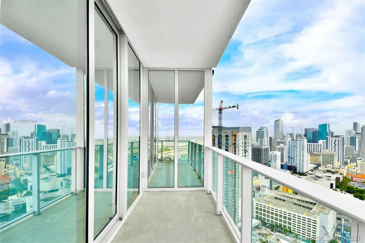 Paramount Miami Worldcenter #4012 image #26