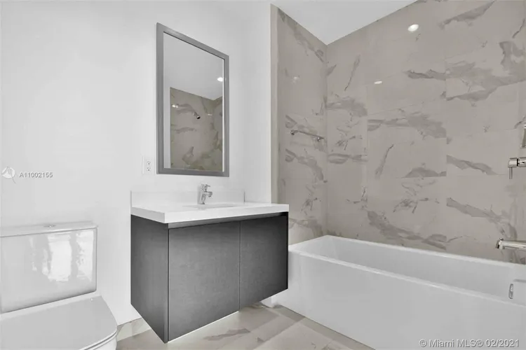 Paramount Miami Worldcenter #4012 image #33