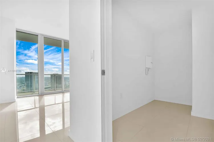 Paramount Miami Worldcenter #4012 image #34