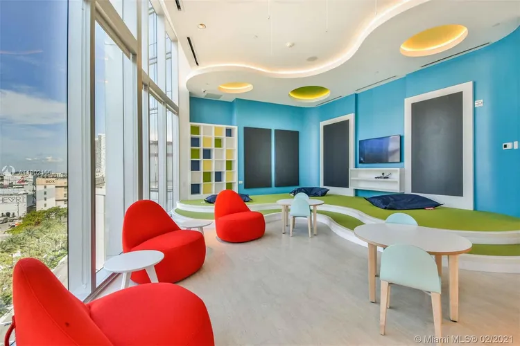 Paramount Miami Worldcenter #4012 image #51