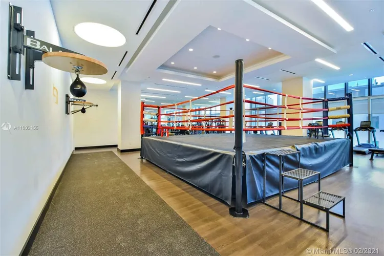 Paramount Miami Worldcenter #4012 image #53