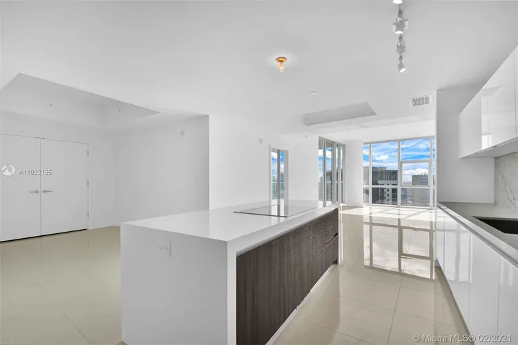 Paramount Miami Worldcenter #4012 image #9