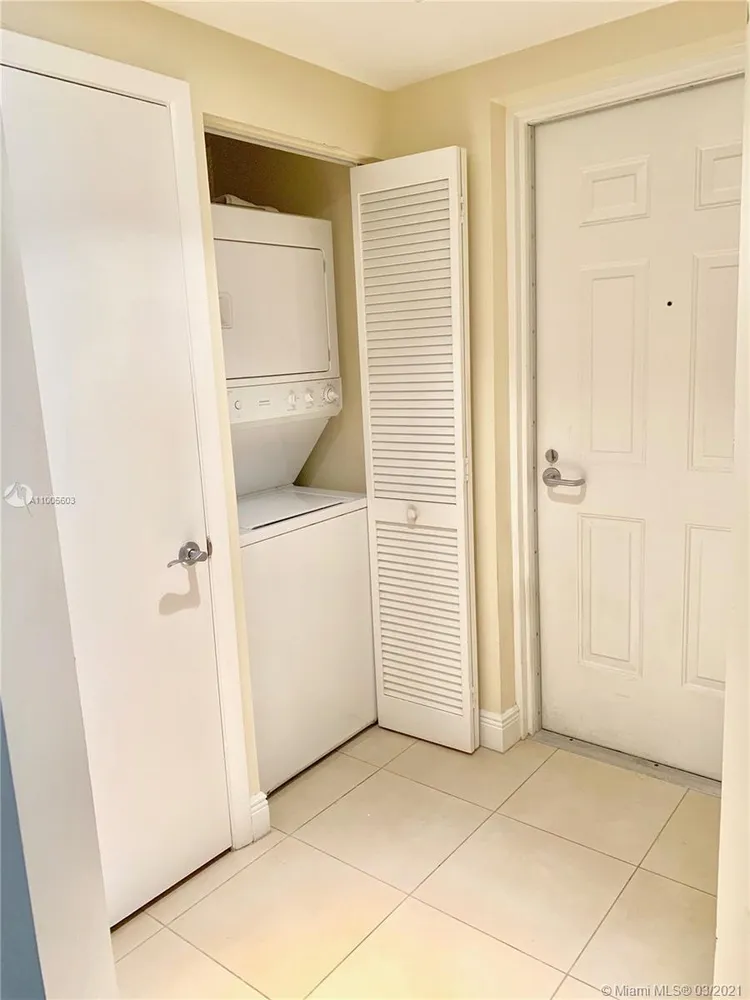 Downtown Dadeland #206 image #14