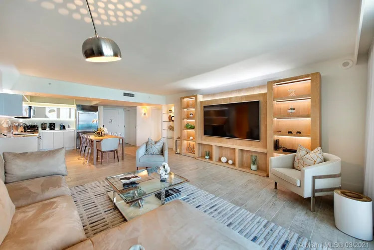 1 Hotel & Homes #1044 image #10