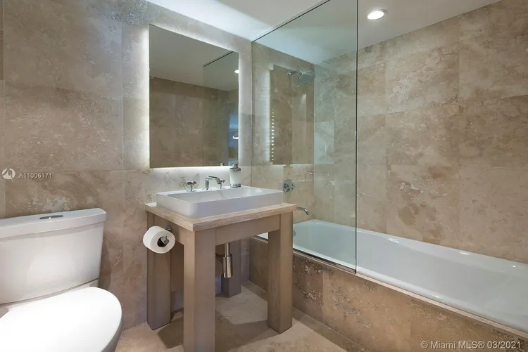 1 Hotel & Homes #1044 image #14