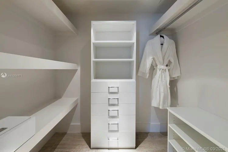 1 Hotel & Homes #1044 image #15
