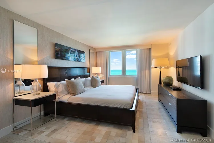1 Hotel & Homes #1044 image #7