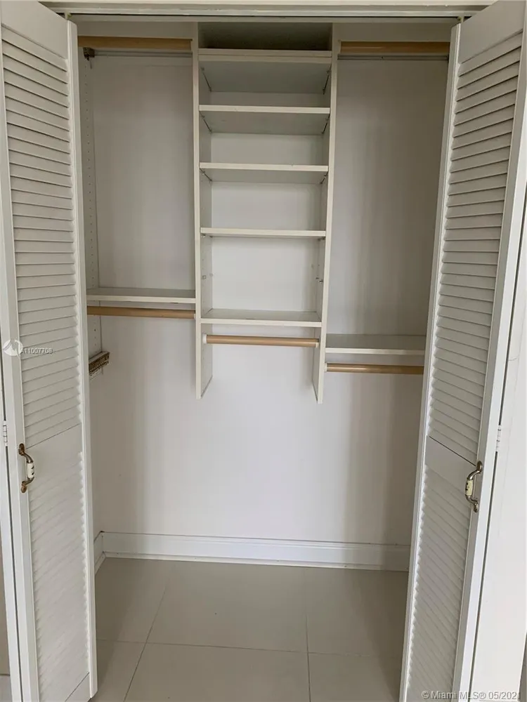 Olympus Towers and Marina #616 image #11