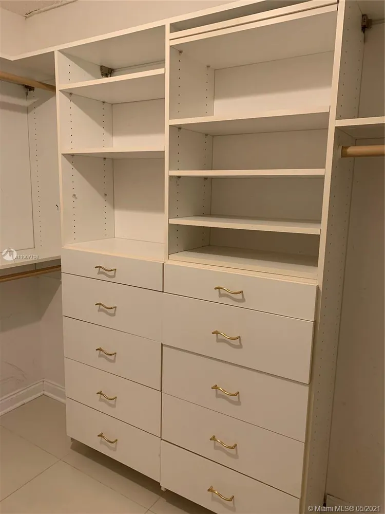 Olympus Towers and Marina #616 image #12