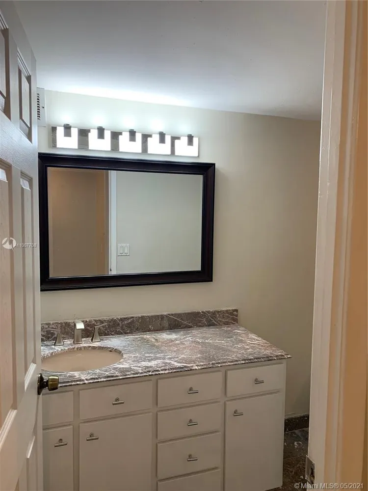 Olympus Towers and Marina #616 image #7