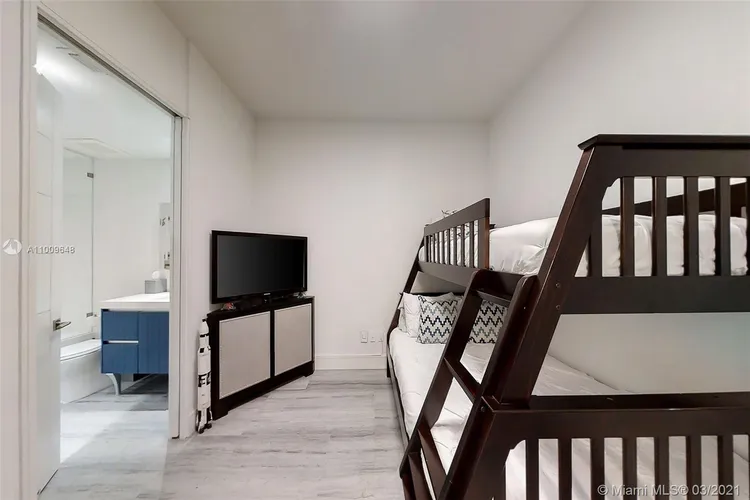 Continuum I South #2110 image #26