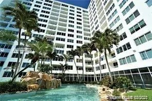 Carriage Club North #1016 image #10