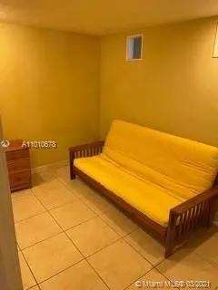 Carriage Club North #1016 image #7