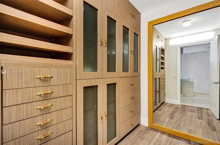 Pinnacle #803 image #20