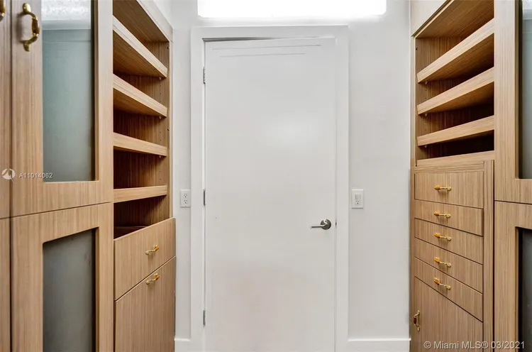 Pinnacle #803 image #21