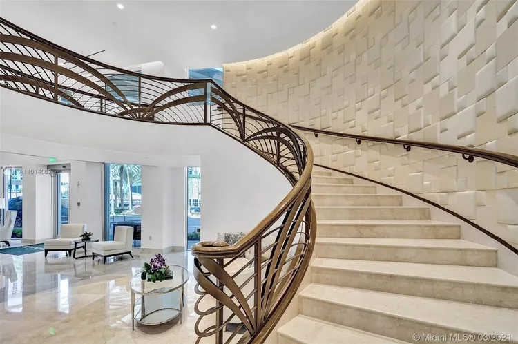 Pinnacle #803 image #34