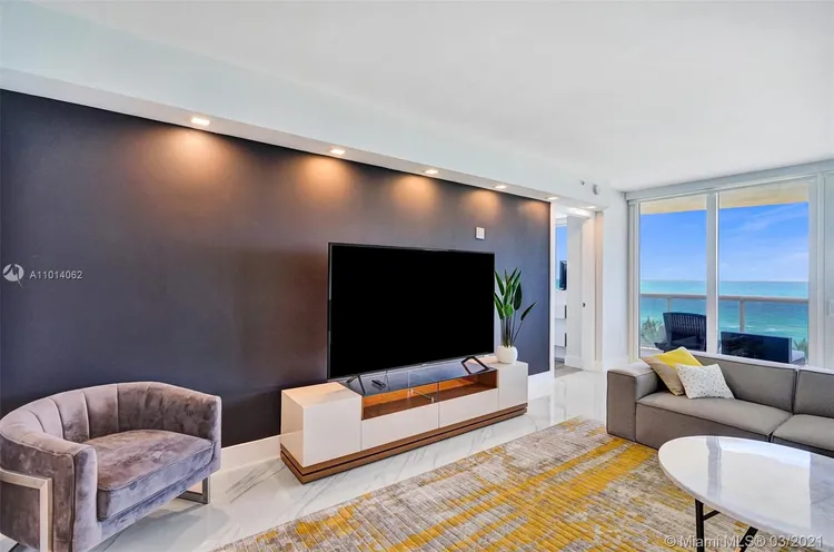 Pinnacle #803 image #9