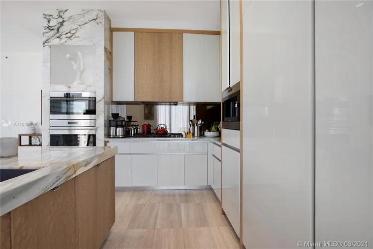 Two Park Grove #14D image #13