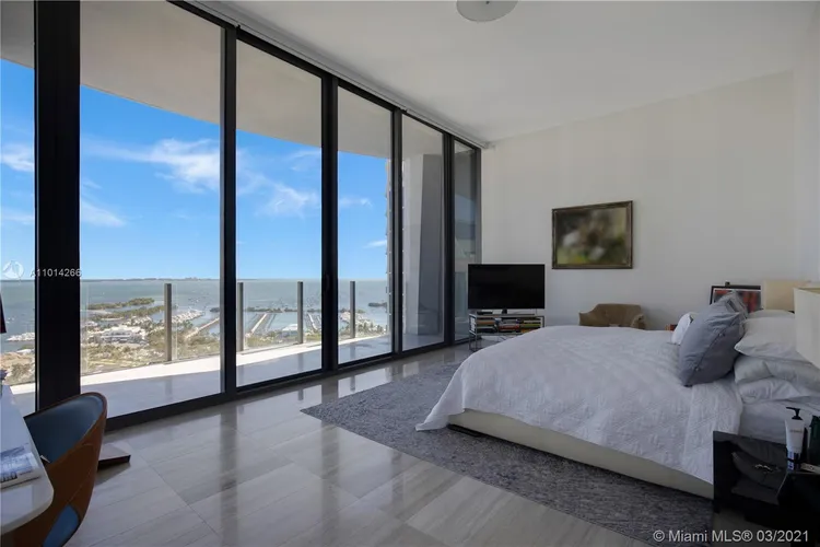 Two Park Grove #14D image #9