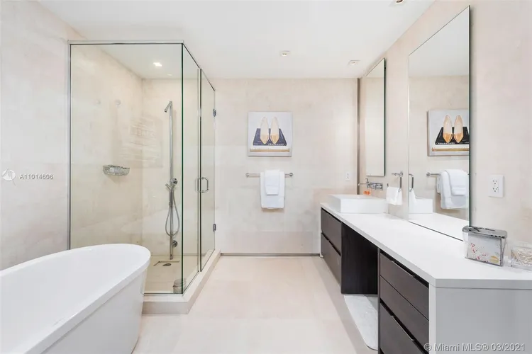 The Four Seasons Residences #59ED image #16