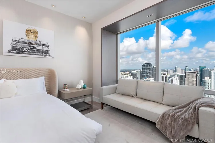 The Four Seasons Residences #59ED image #20