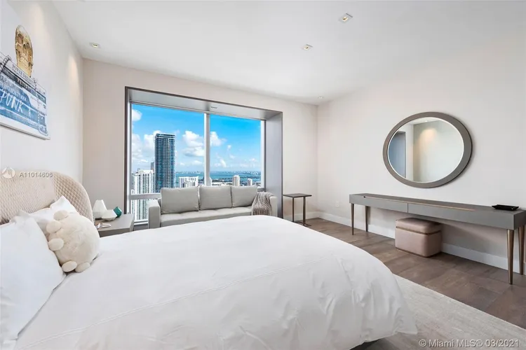 The Four Seasons Residences #59ED image #22