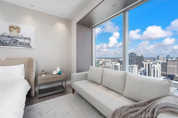 The Four Seasons Residences #59ED image #24