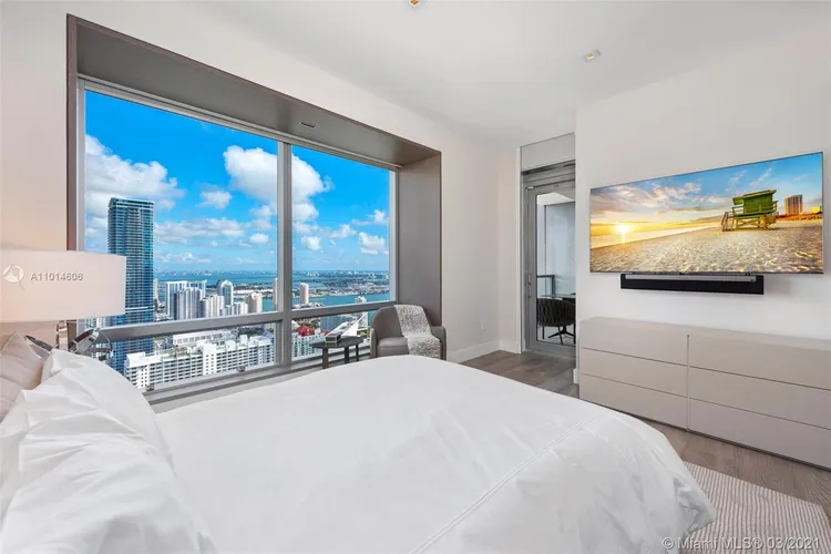 The Four Seasons Residences #59ED image #26